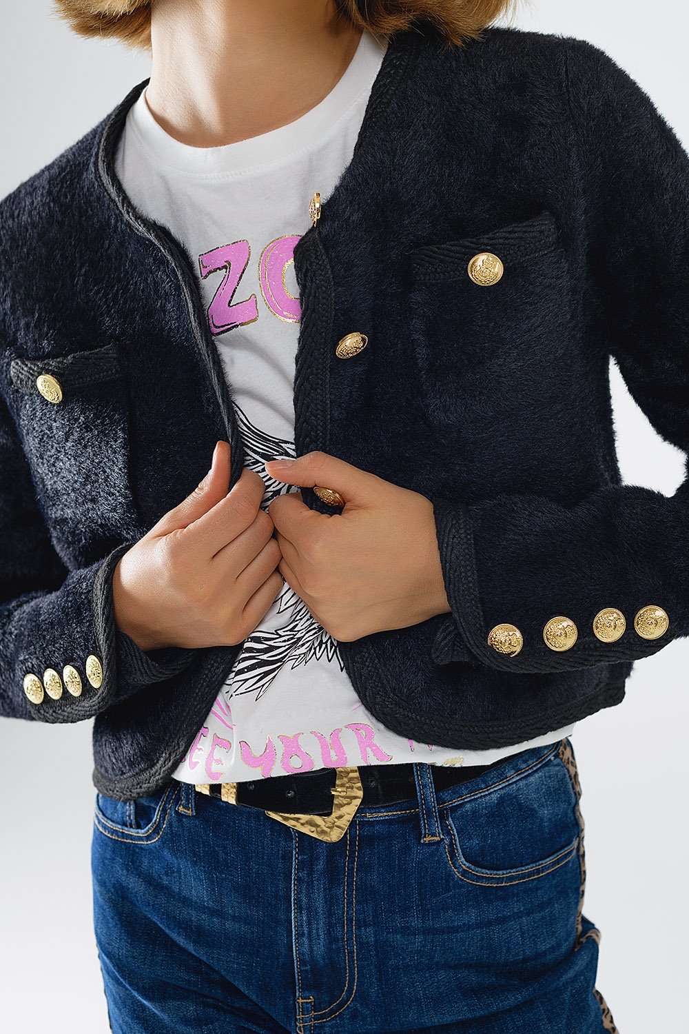 Chaqueta de punto extra suave y esponjosa de alta calidad en negro Chaqueta de punto extra suave y esponjosa de alta calidad en negro
