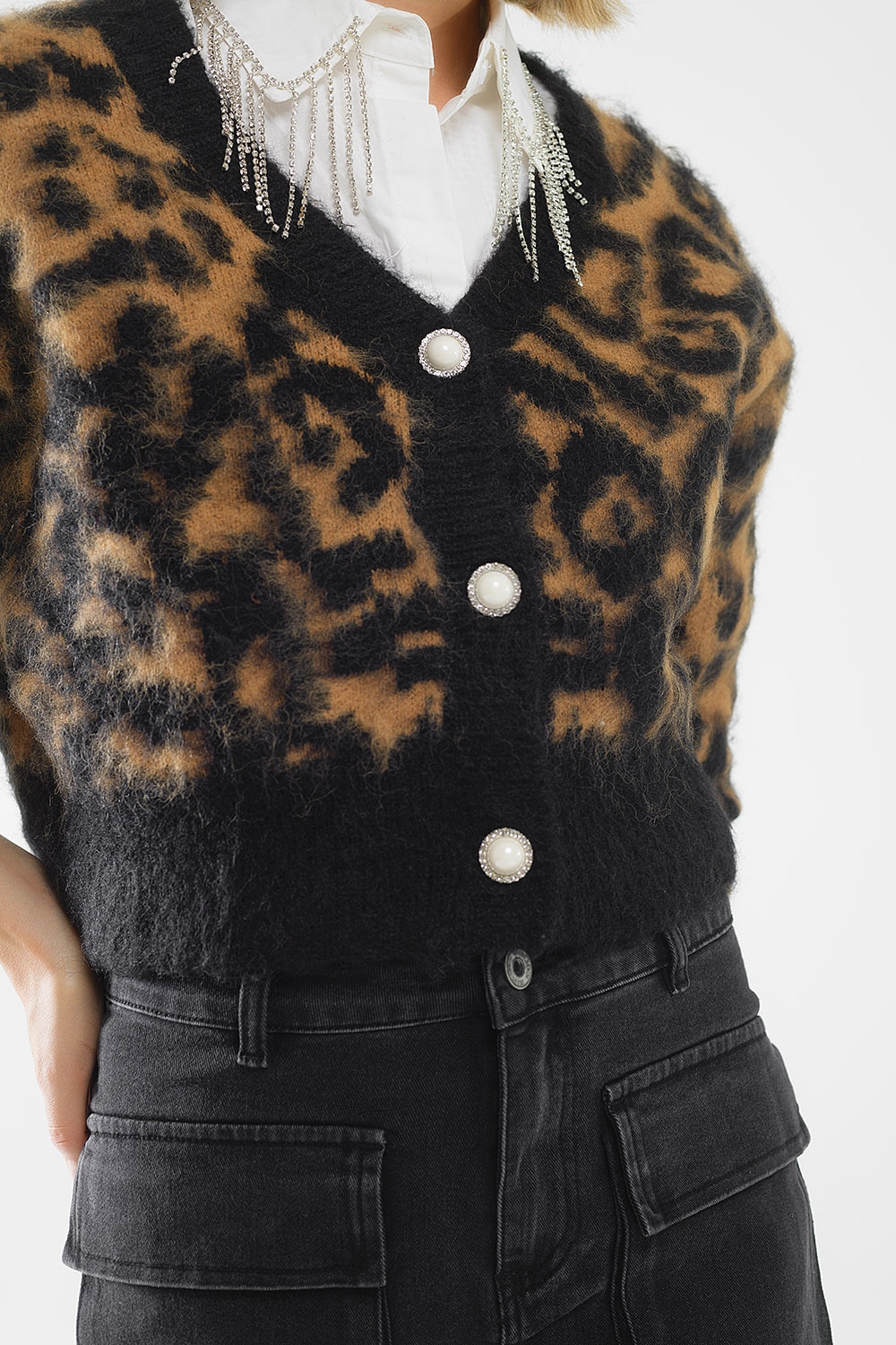C&aacute;rdigan con estampado de leopardo confeccionado en tejido de punto con lana en color Camel
