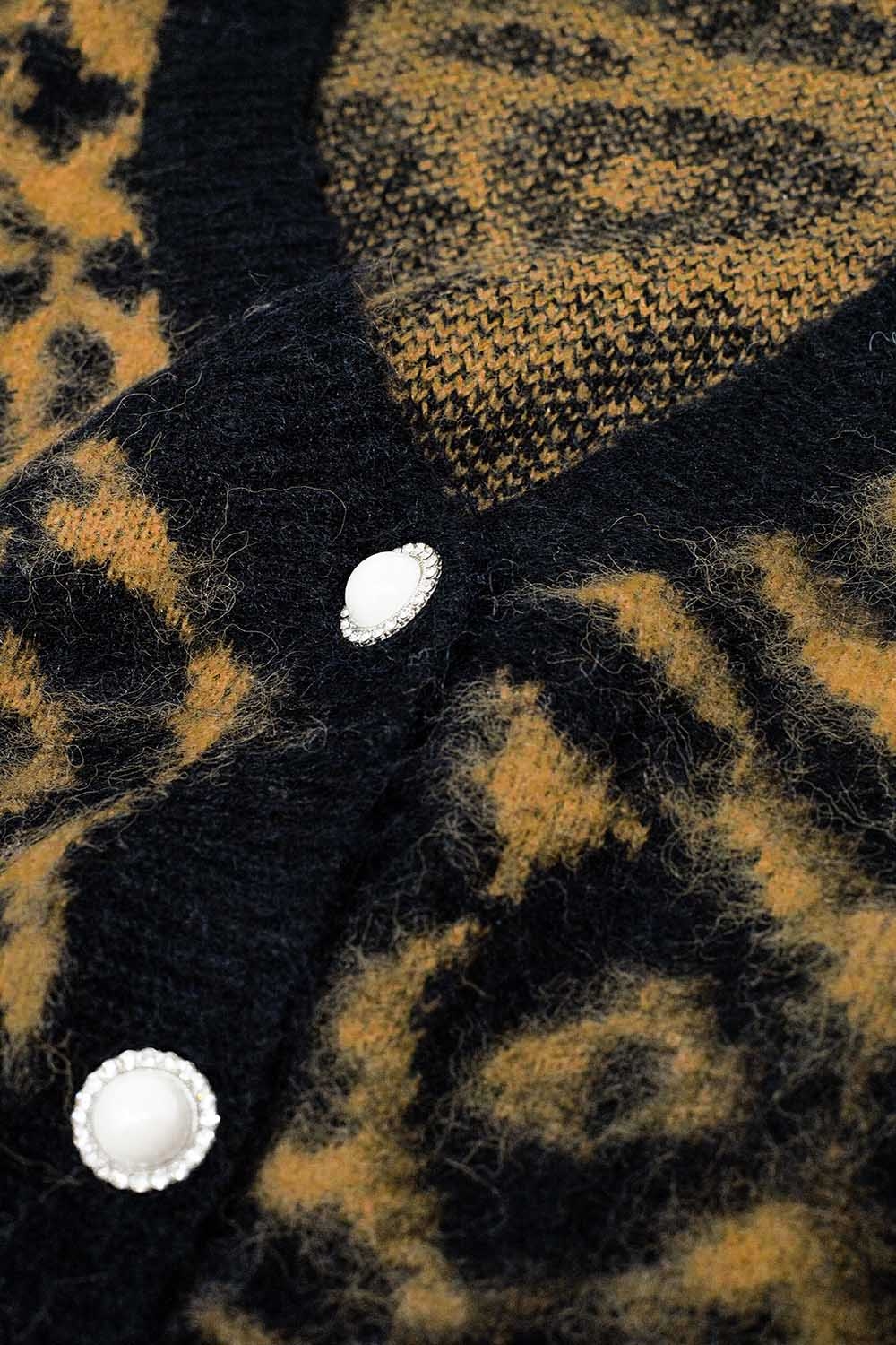 C&aacute;rdigan con estampado de leopardo confeccionado en tejido de punto con lana en color Camel