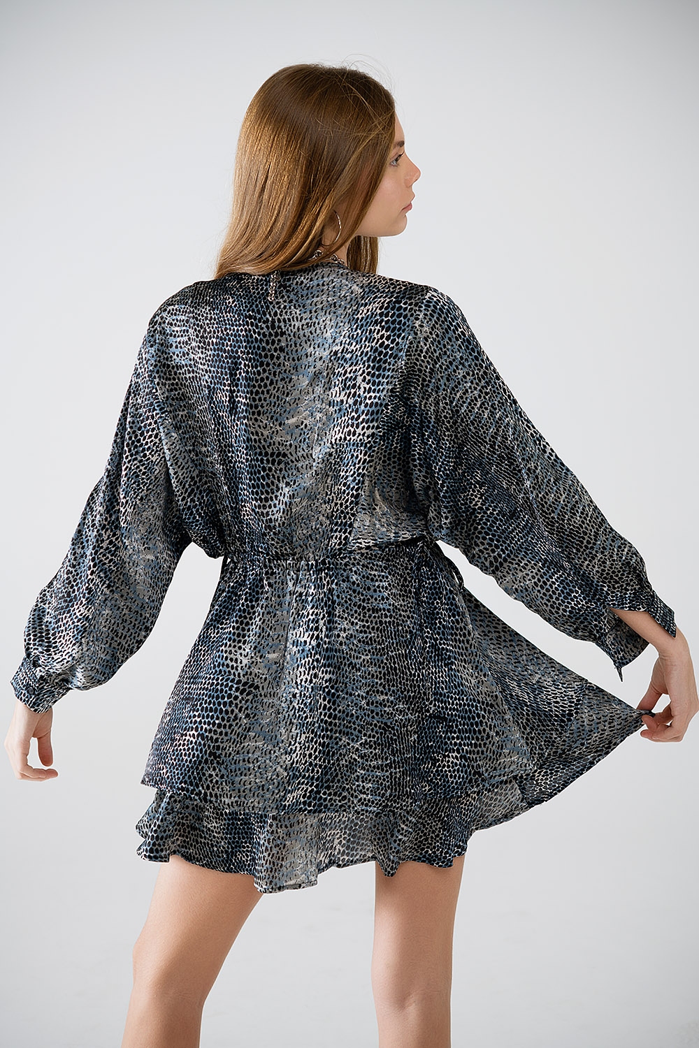 vestido de gasa con estampado de leopardo gris vestido de gasa con estampado de leopardo gris