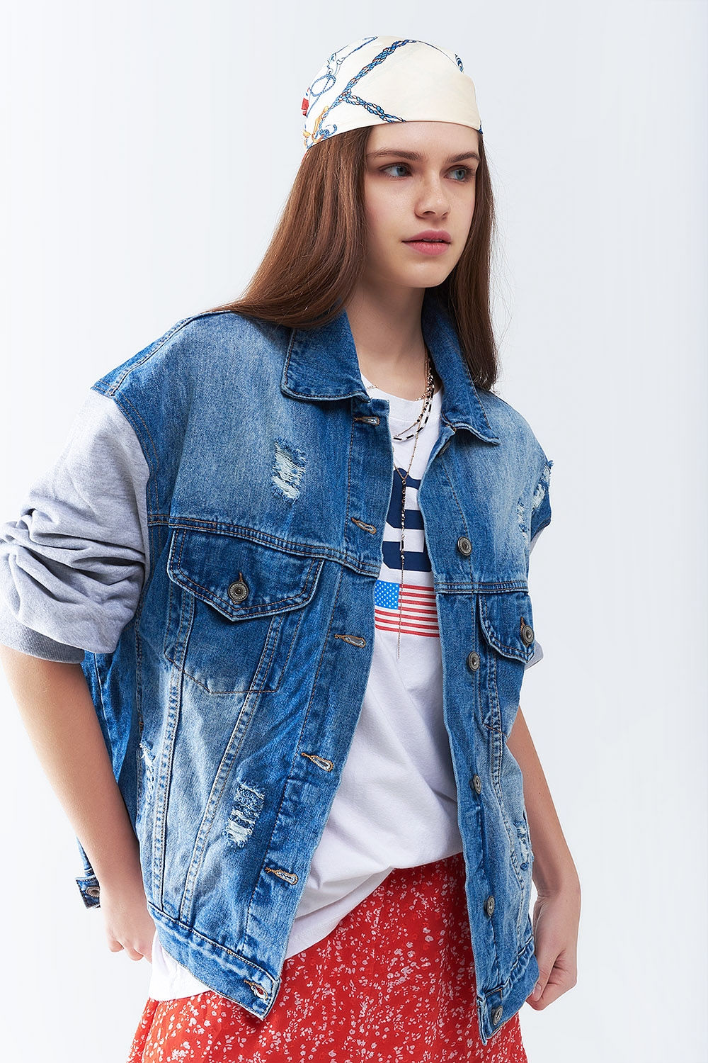 Chaqueta vaquera con mangas de tejido deportivo