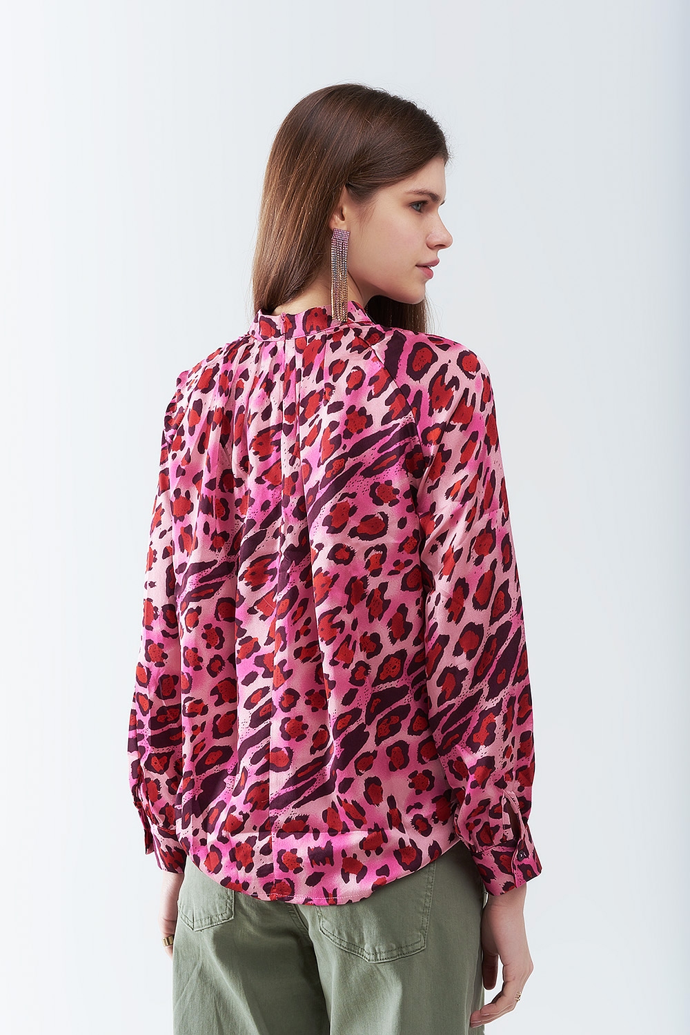 Blusa de Manga Larga en Estampado de Leopardo Fucsia a la Moda Blusa de Manga Larga en Estampado de Leopardo Fucsia a la Moda