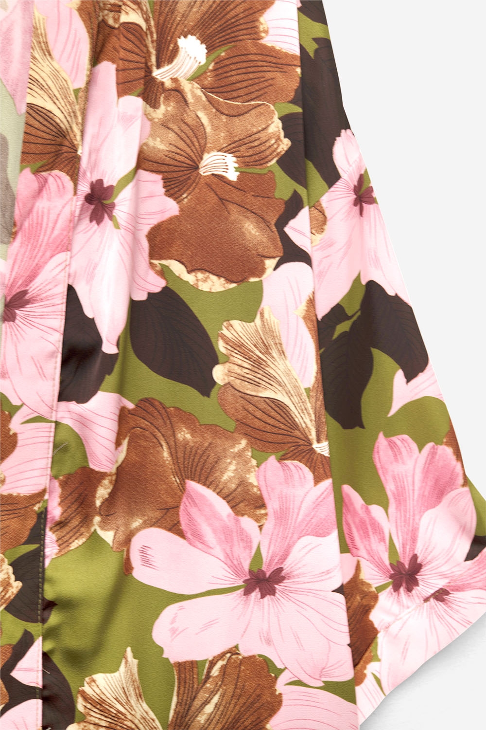 Kimono floral tropical de sat&eacute;n en verde oliva