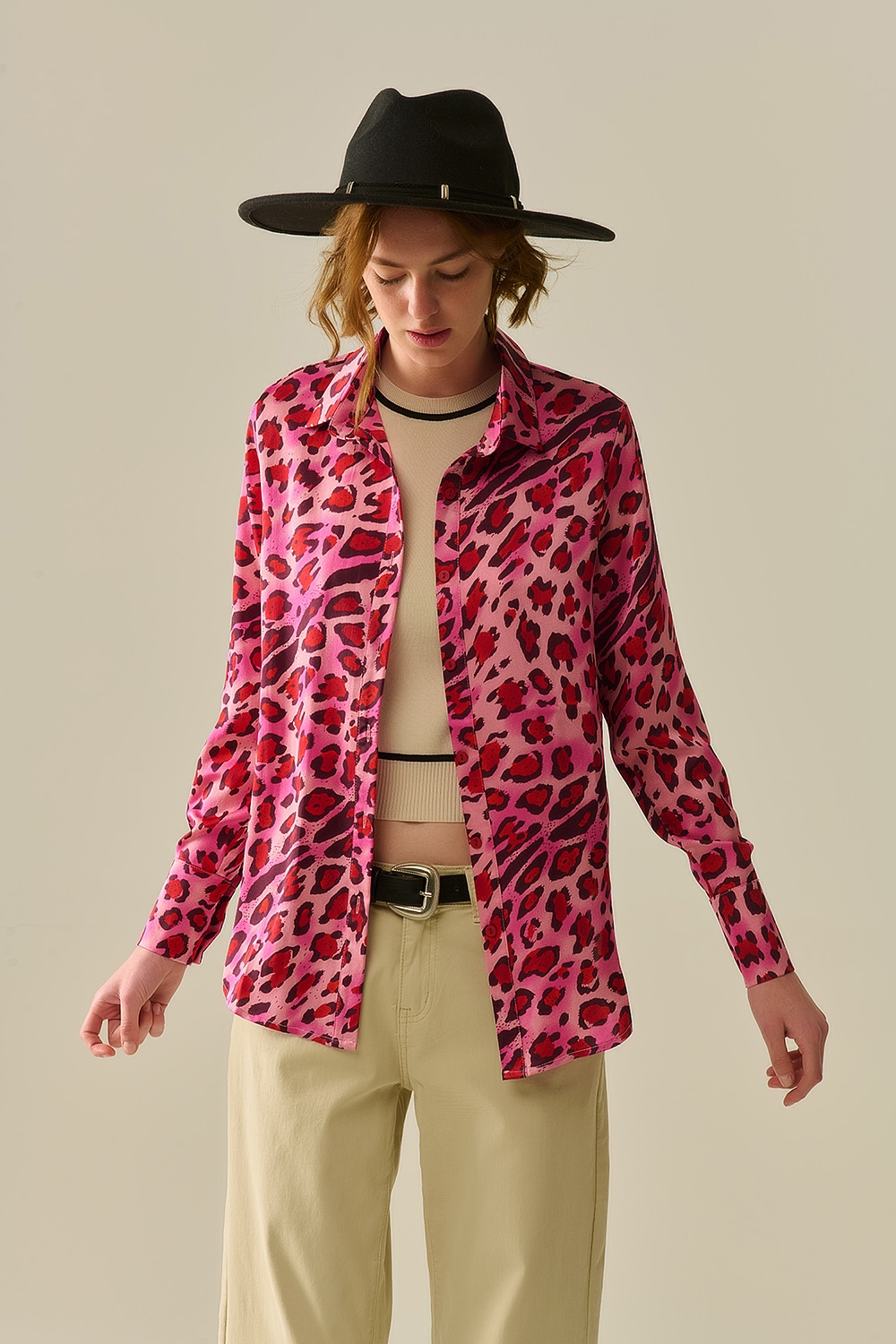 Camisa Abotonada en Estampado de Leopardo Fucsia