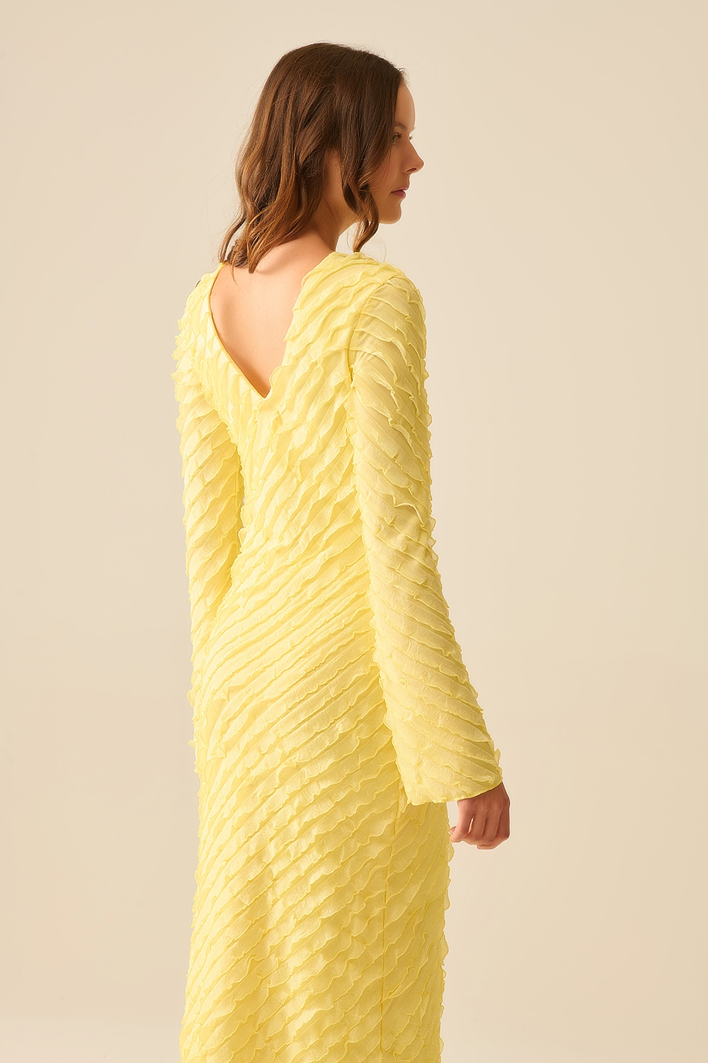 Maxi Vestido Amarillo Mantequilla Con Diseño De Volantes Al Bies Mini Maxi Vestido Amarillo Mantequilla Con Diseño De Volantes Al Bies Mini