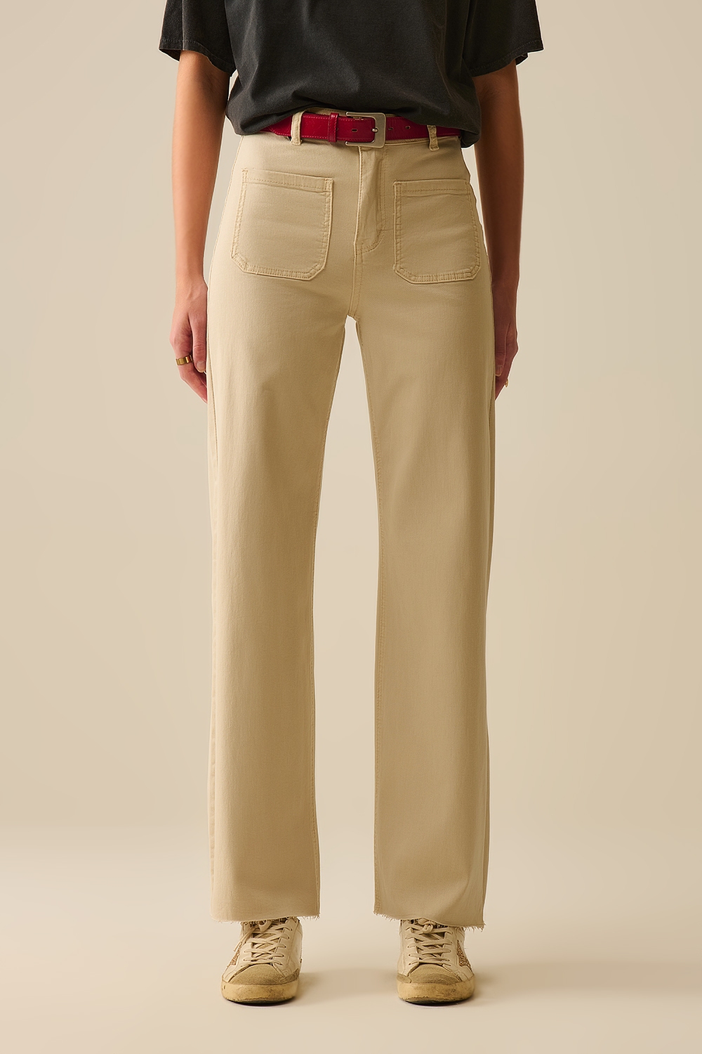 pantalones de pierna ancha con bolsillos delanteros en beige