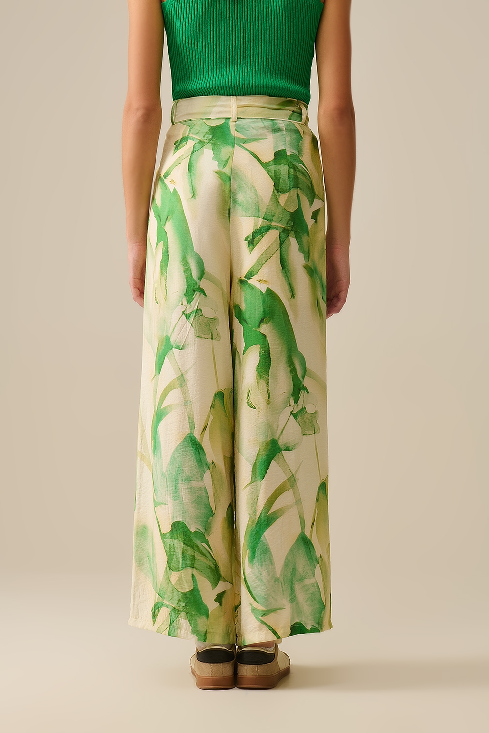 Pantalones de pata ancha con estampado de acuarela verde