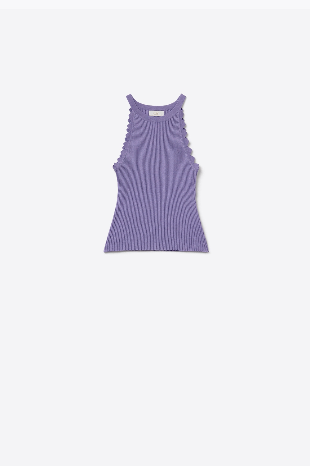 Camiseta sin mangas de color violeta claro con detalle de canalé en las axilas Camiseta sin mangas de color violeta claro con detalle de canalé en las axilas