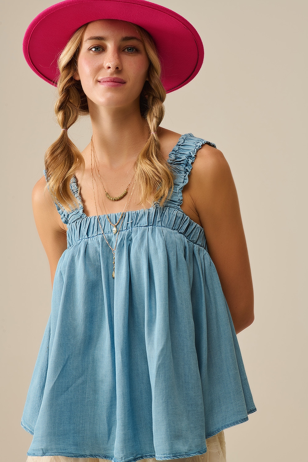 Top de Tencel con tirantes en azul Top de Tencel con tirantes en azul