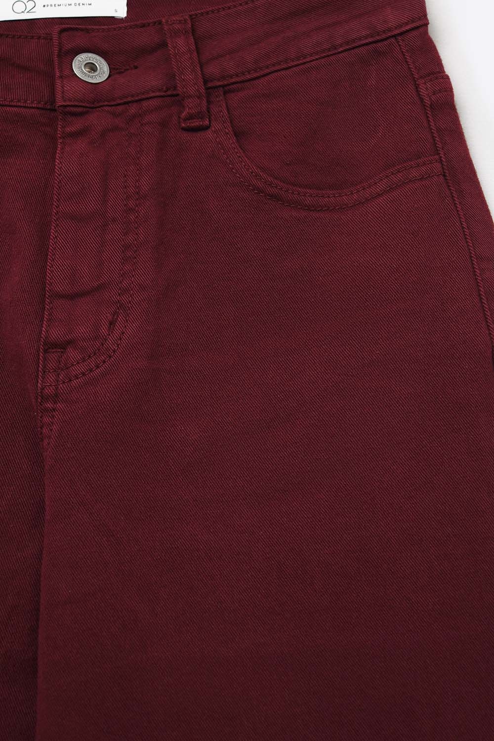 Vaqueros cropped wide leg en burdeos Vaqueros cropped wide leg en burdeos