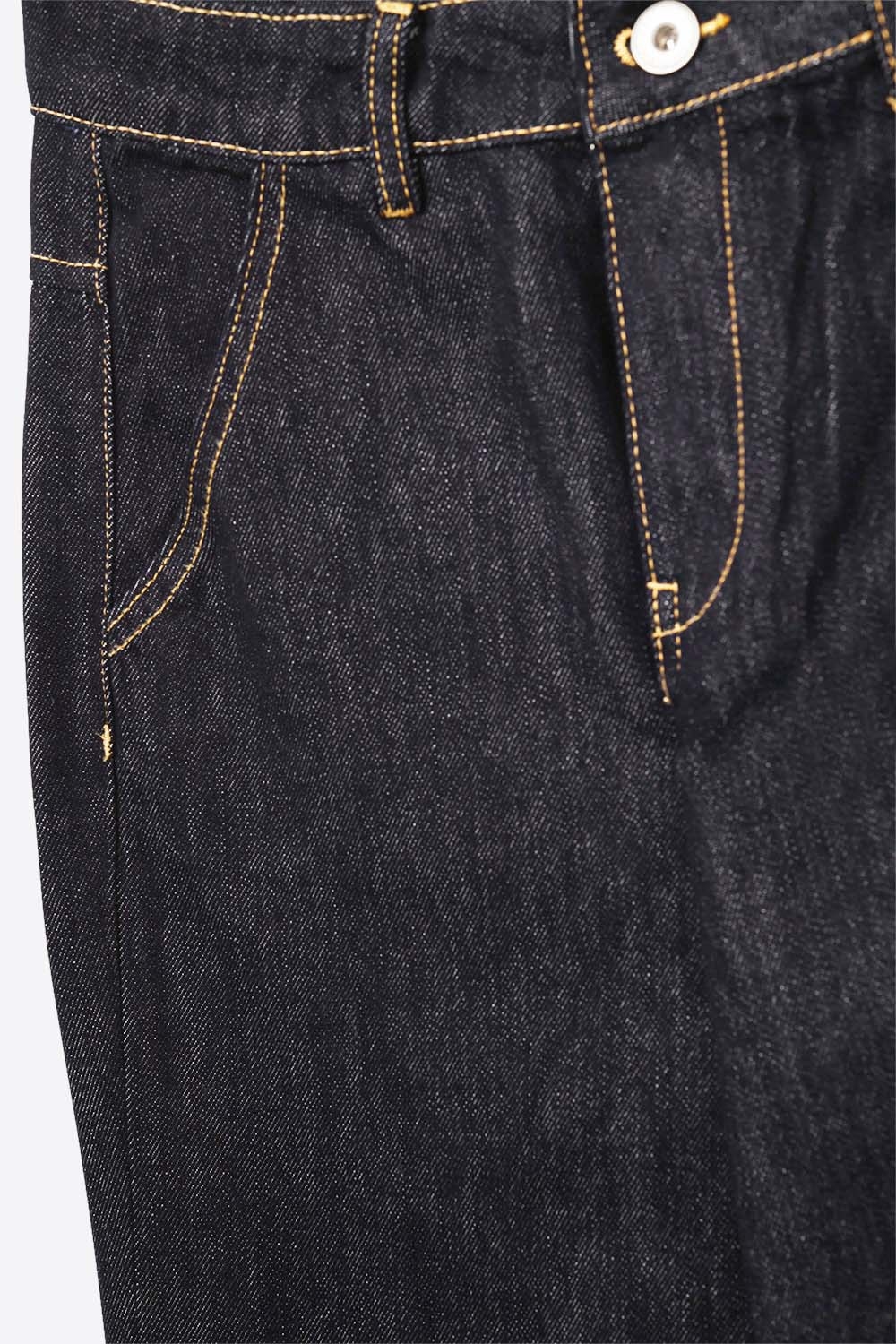 Jeans de Pierna Ancha en Denim Oscuro con Costuras en Contraste