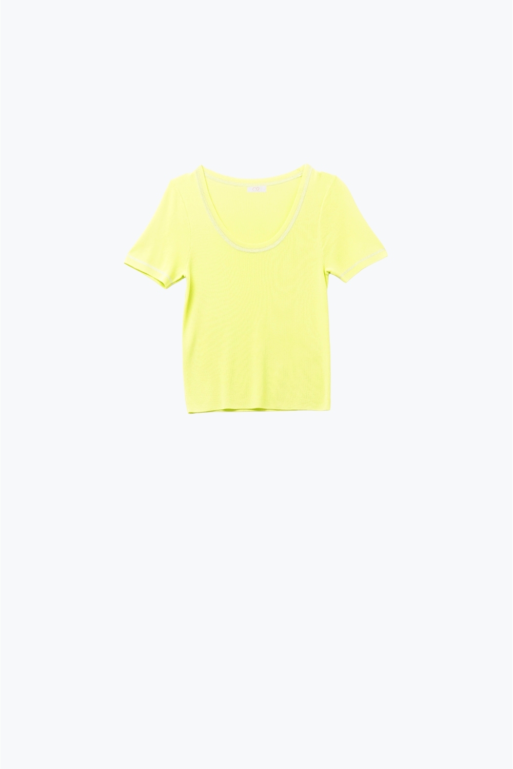 Jersey De Manga Corta En Amarillo Con Costura Plateada En El Cuello Redondo Jersey De Manga Corta En Amarillo Con Costura Plateada En El Cuello Redondo