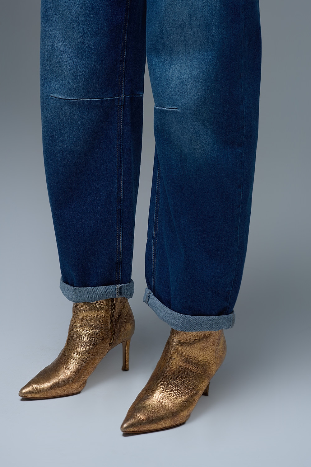 Vaqueros Basic Barrel Style en azul medio