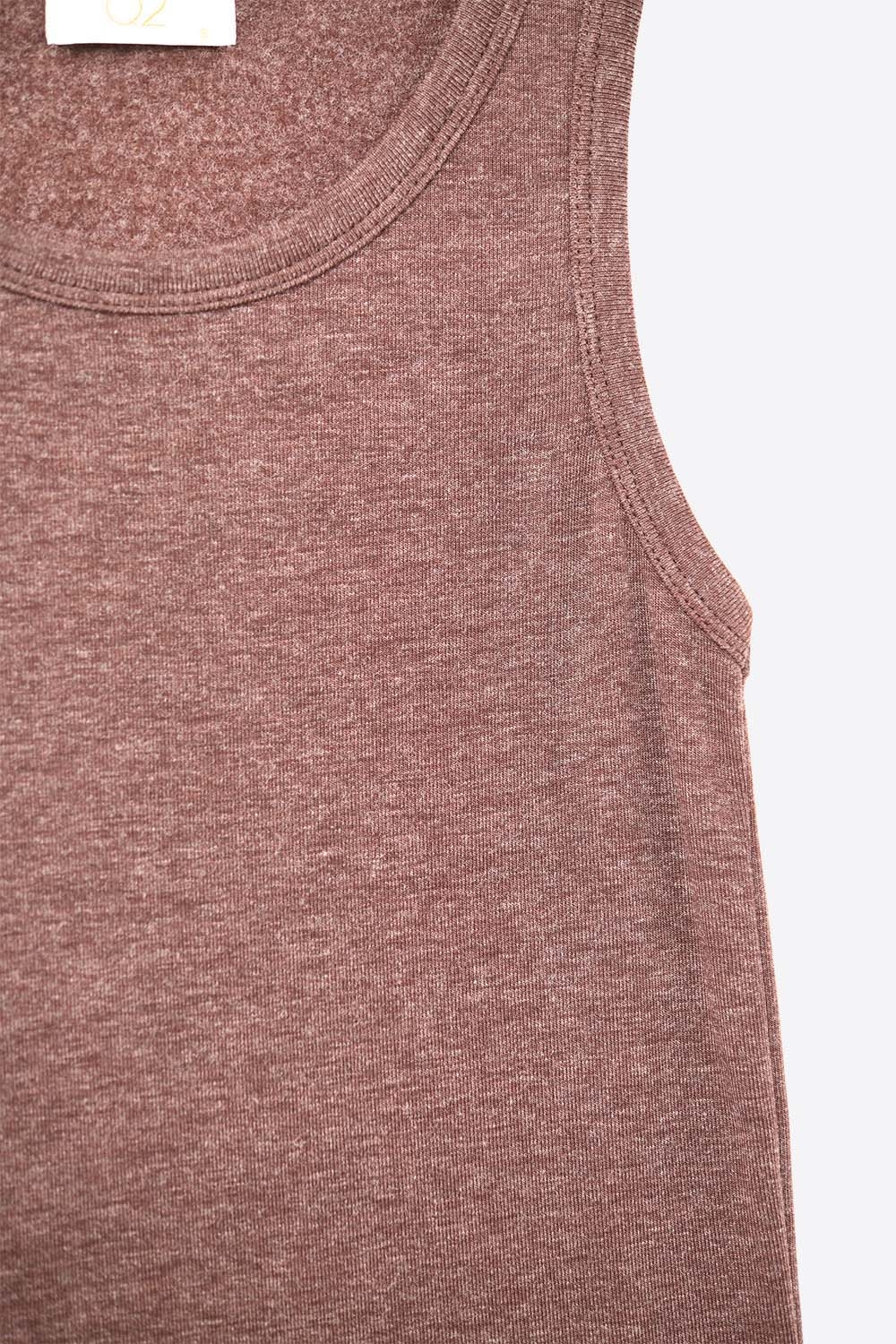 Camiseta básica de punto supersuave en marrón chocolate Camiseta básica de punto supersuave en marrón chocolate