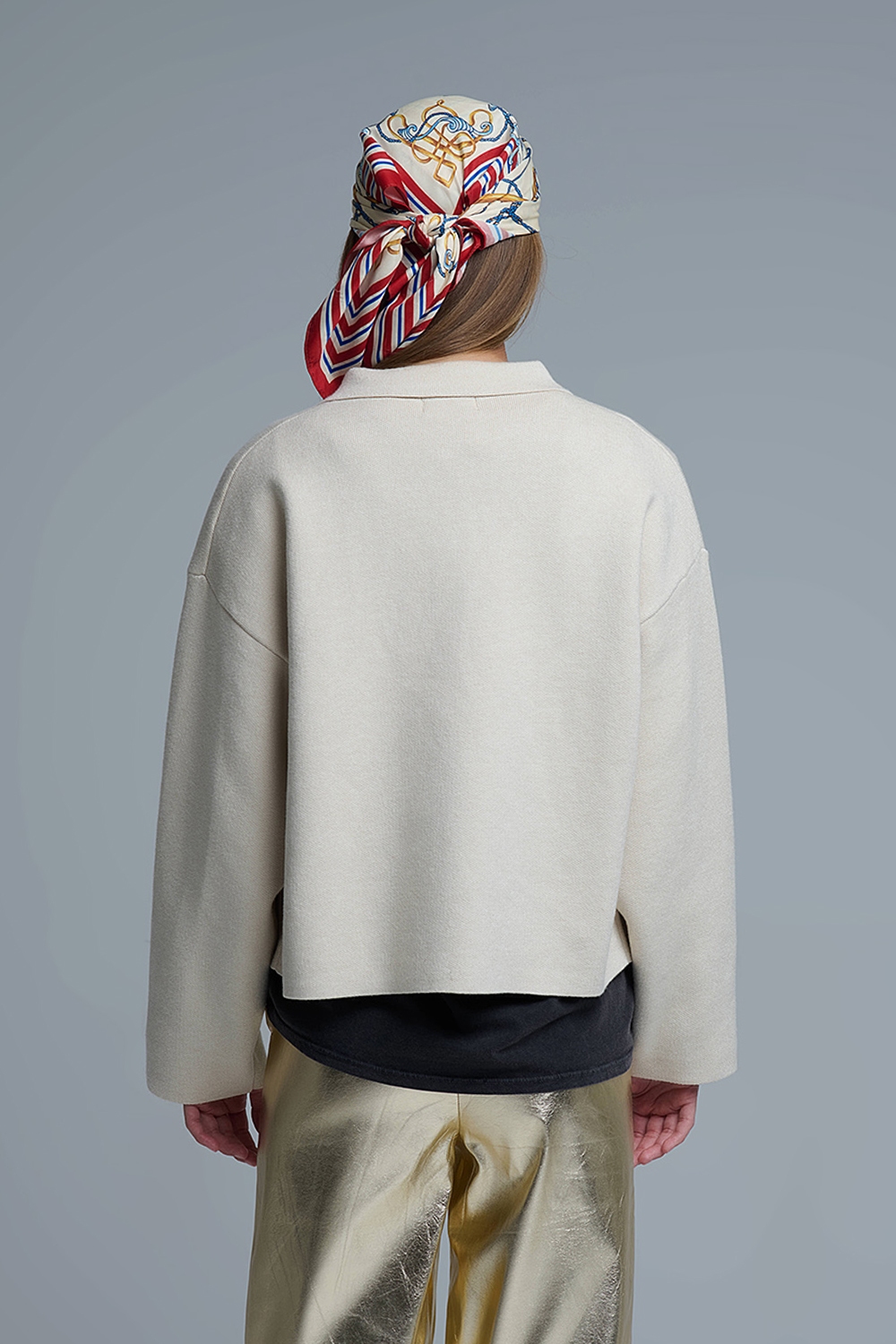 Chaqueta formal de punto relajada con bolsillos en el pecho en beige Chaqueta formal de punto relajada con bolsillos en el pecho en beige