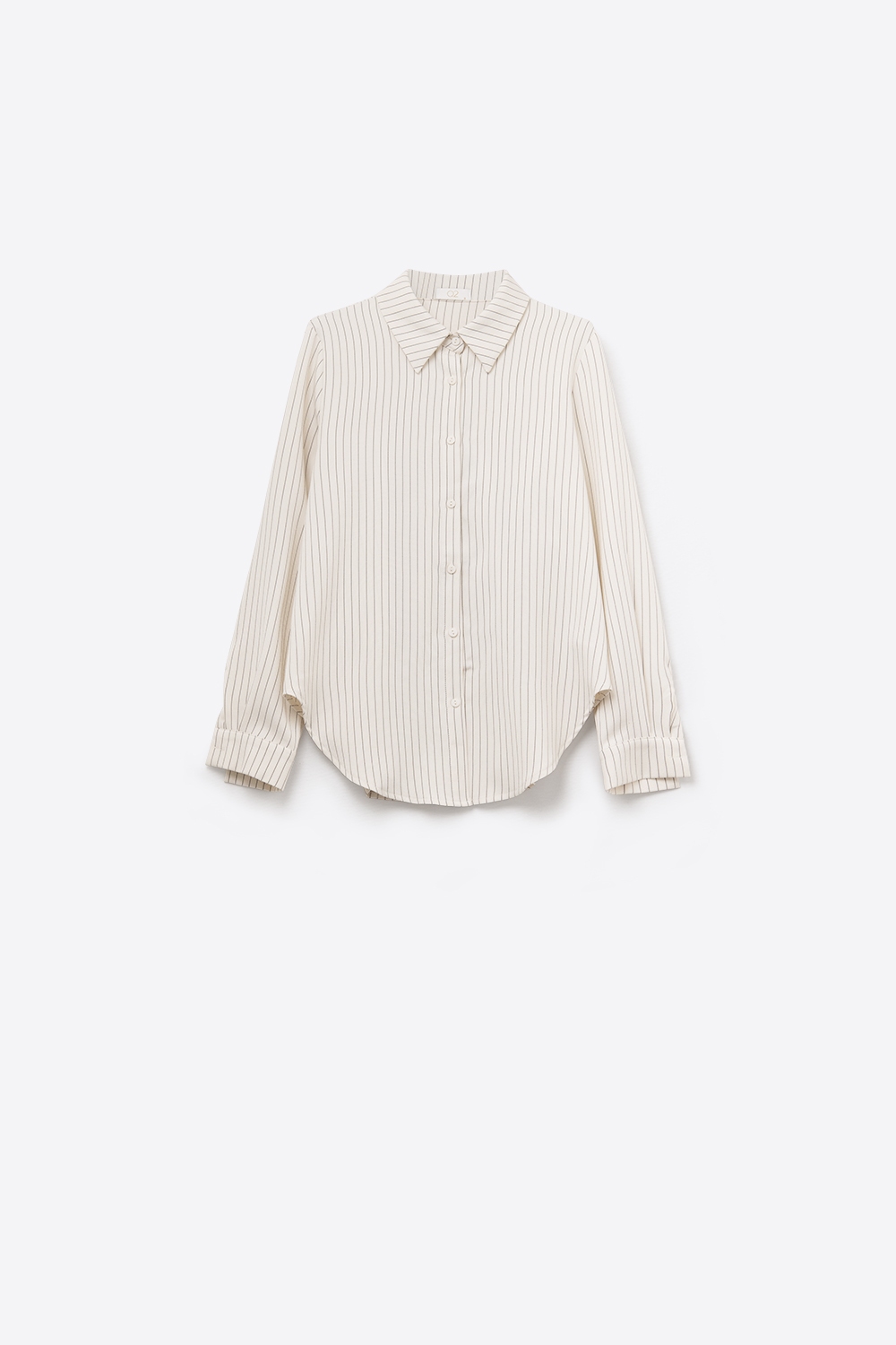 Sofisticada camisa a rayas crema de cuello alto Sofisticada camisa a rayas crema de cuello alto