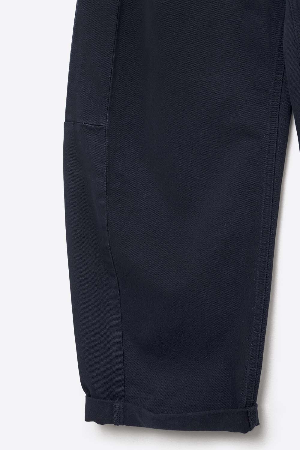 Pantalón vaquero Barrel Balloon con bolsillos en azul marino de moda Pantalón vaquero Barrel Balloon con bolsillos en azul marino de moda