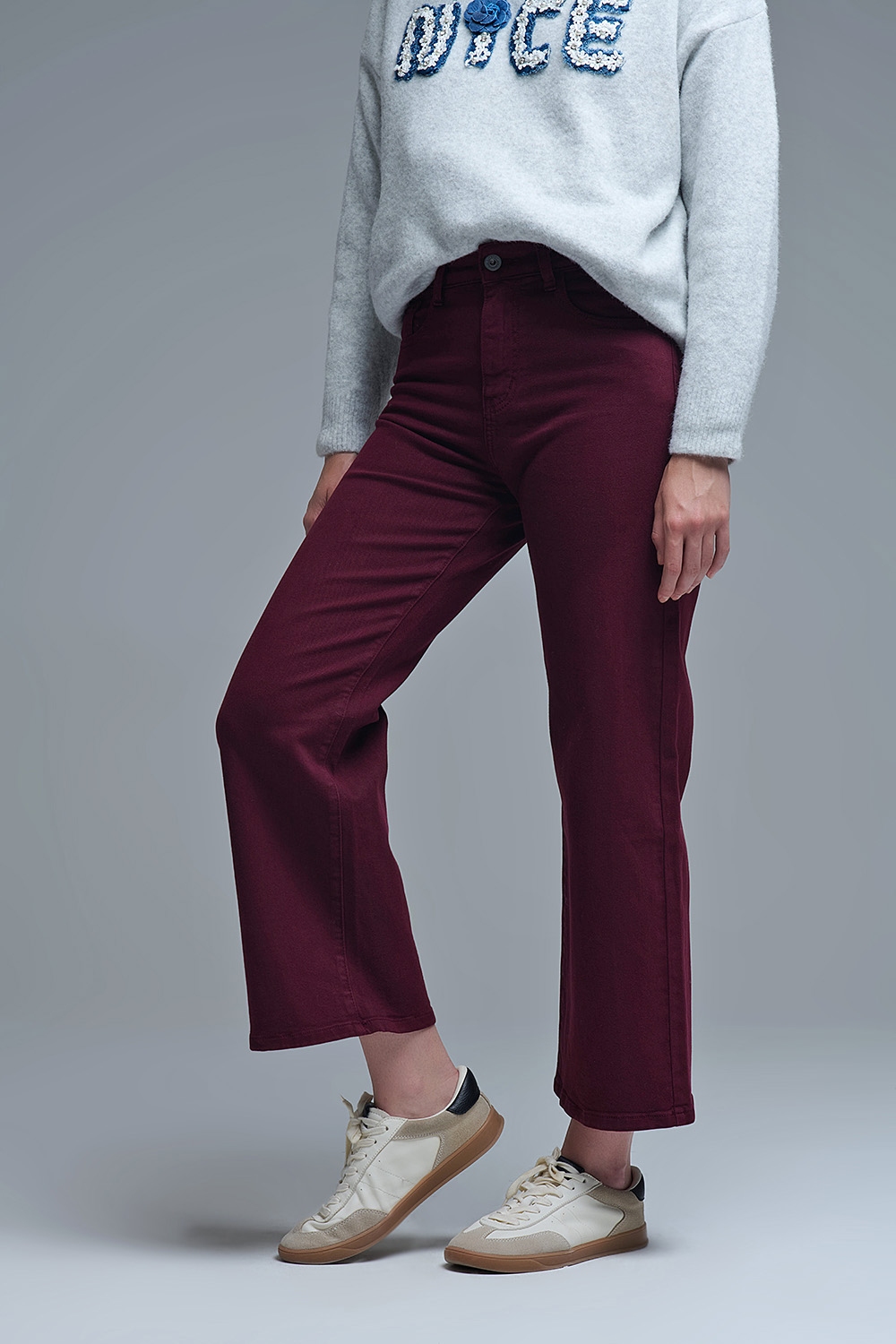 Vaqueros cropped wide leg en burdeos Vaqueros cropped wide leg en burdeos