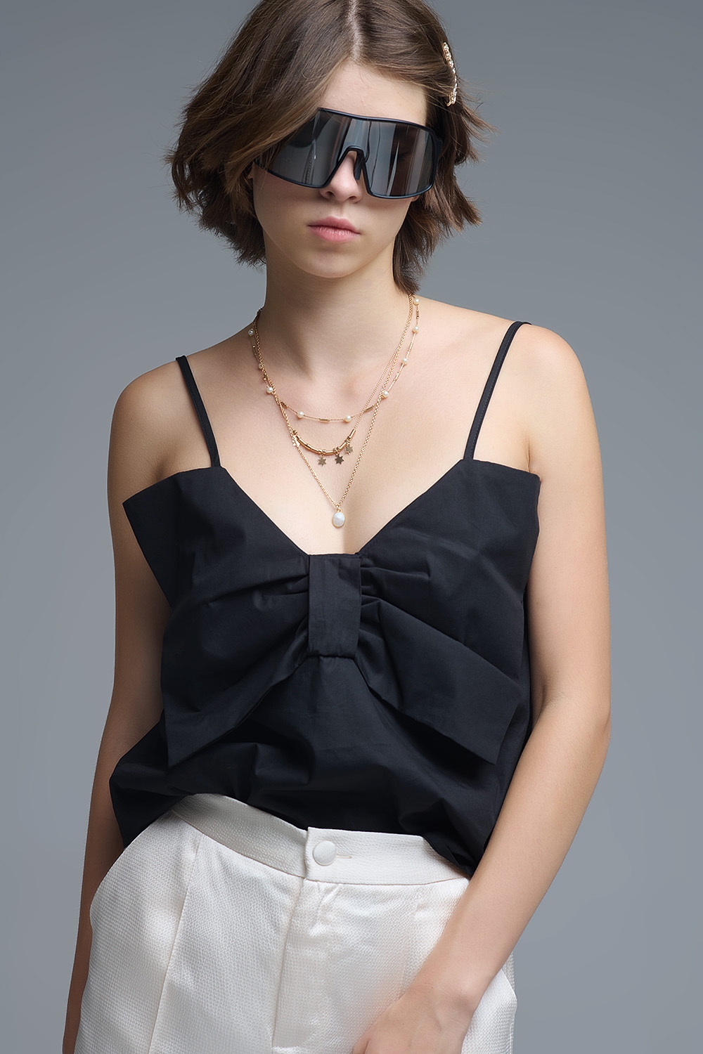 Top negro de popelina con detalle de lazo Top negro de popelina con detalle de lazo
