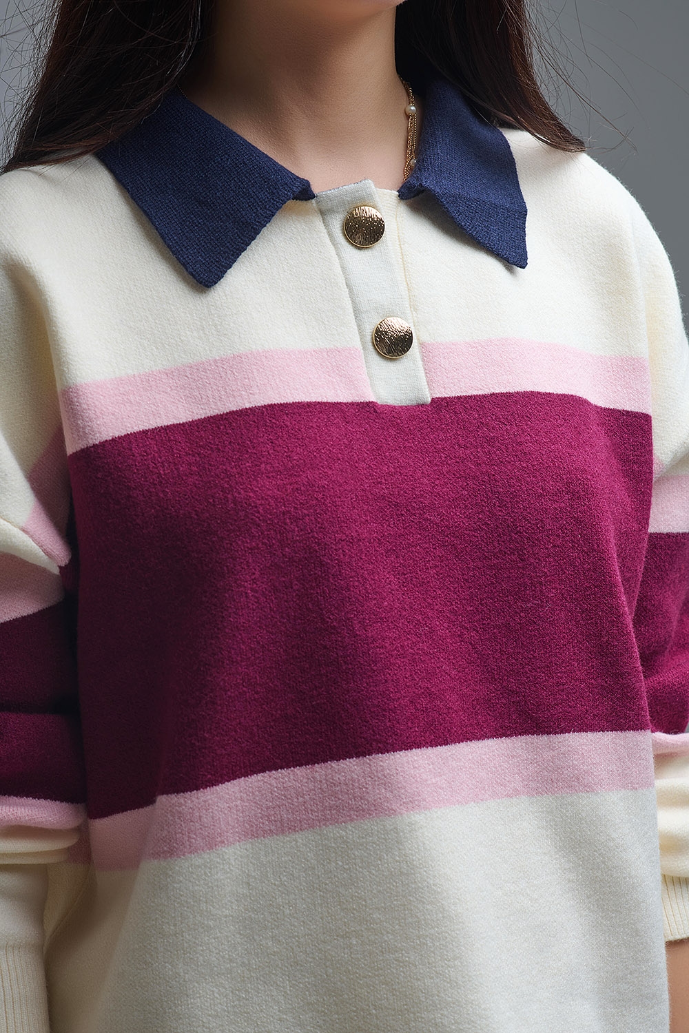 Jersey de punto a rayas granate con detalles de botones