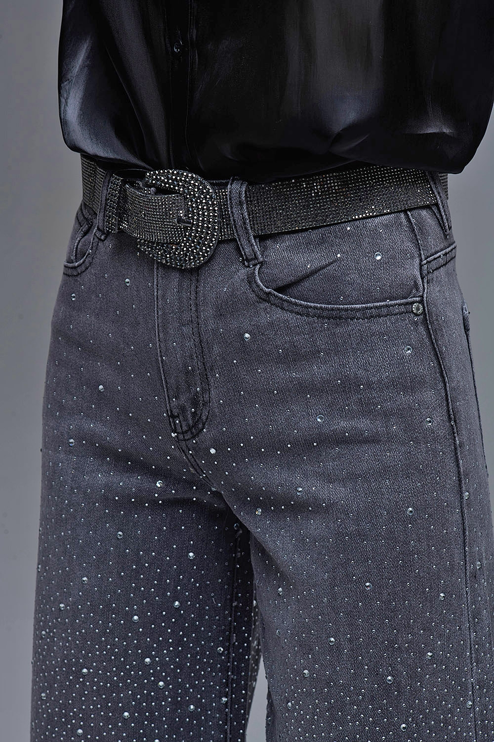 Vaqueros negros de pata ancha con strass Vaqueros negros de pata ancha con strass