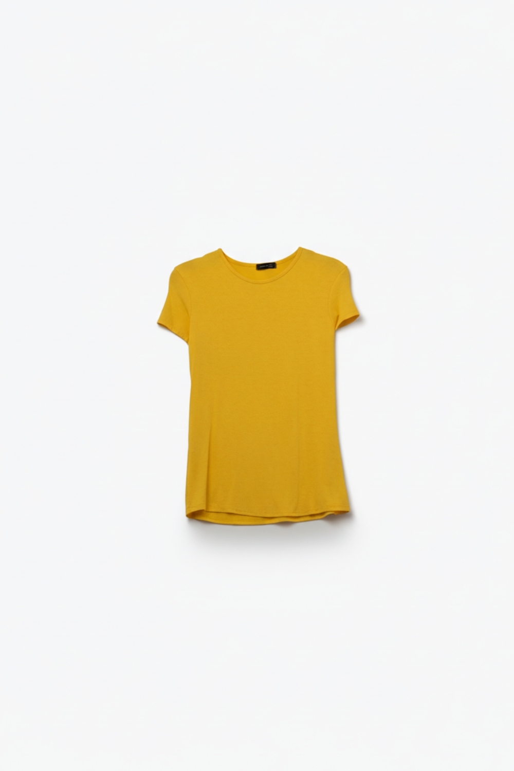 Camiseta amarillo vibrante con cuello redondo Camiseta amarillo vibrante con cuello redondo