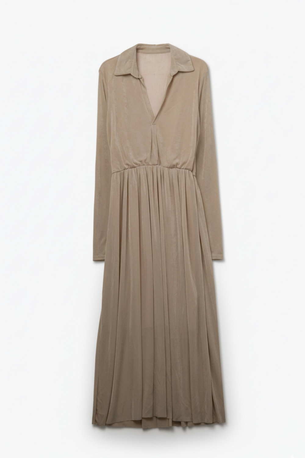 Maxi Vestido Beige con Mangas Largas y Cuello Alto