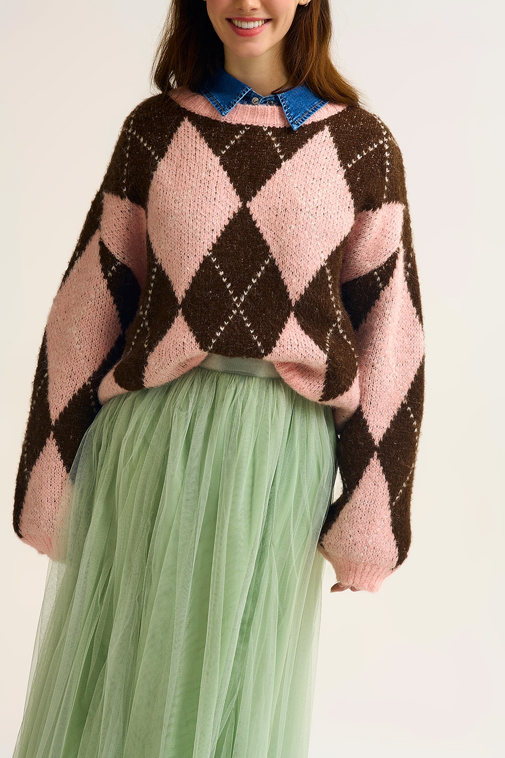 Jersey de punto de rombos rosa y marrón con mangas voluminosas Jersey de punto de rombos rosa y marrón con mangas voluminosas