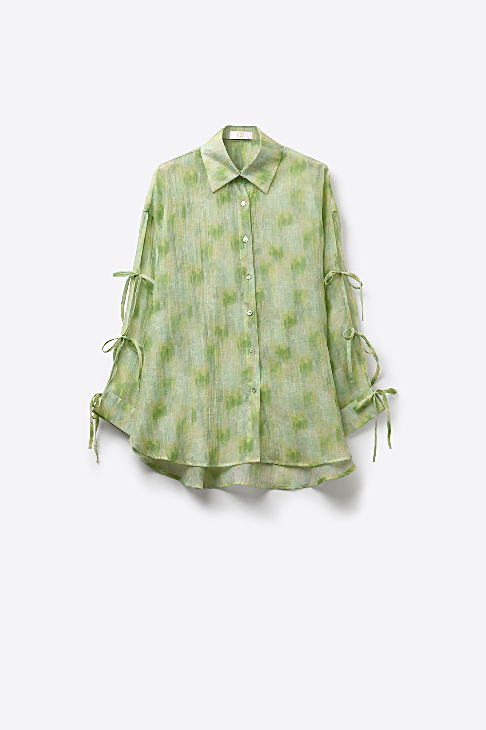 Camisa de Manga Larga Verde Claro con Lazos en las Mangas Camisa de Manga Larga Verde Claro con Lazos en las Mangas