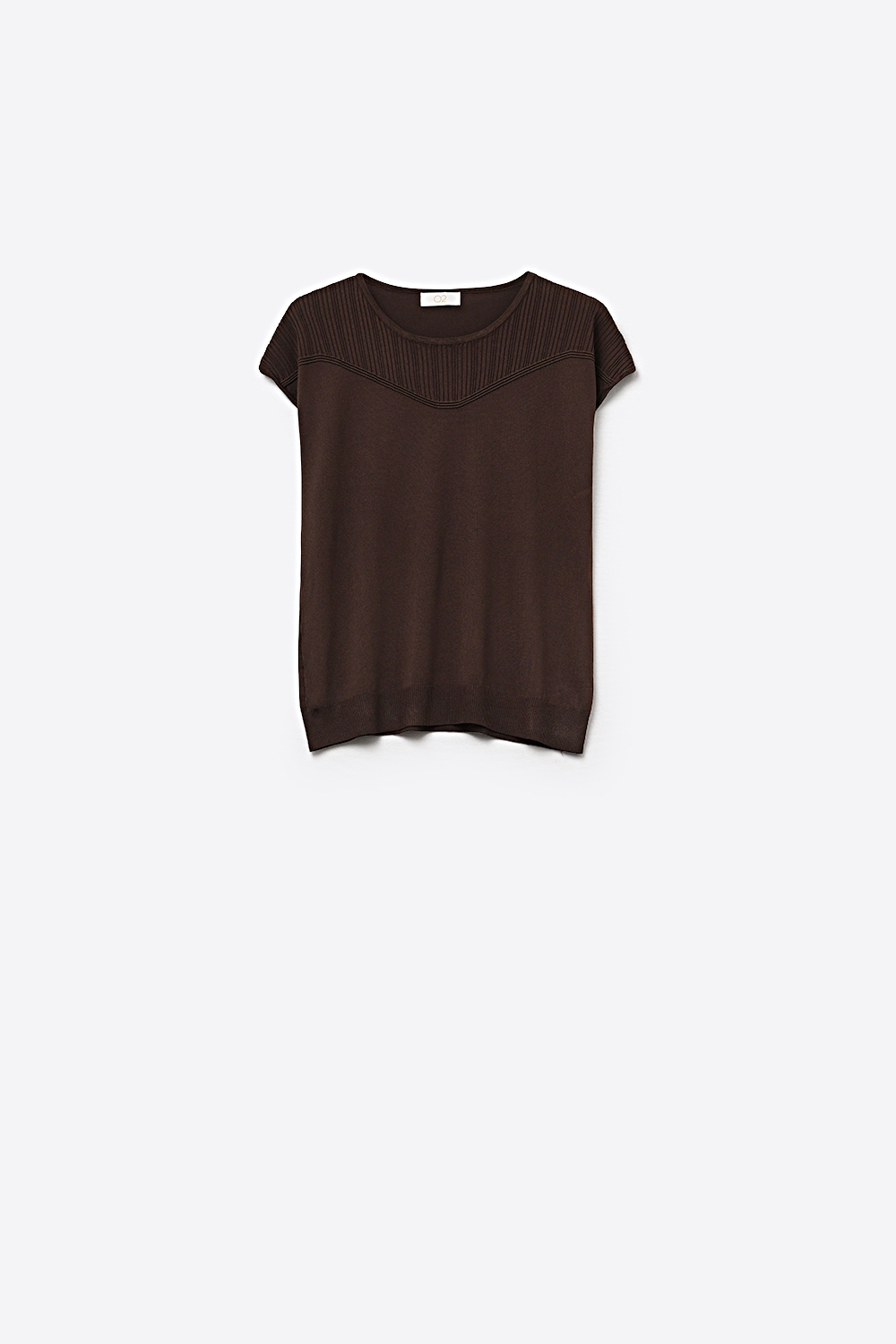 Top de Punto Marr&oacute;n con Mangas Cortas y Detalle Acanalado