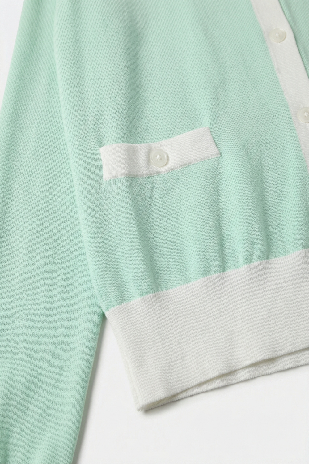 Chaqueta de botones verde menta con ribete en contraste Chaqueta de botones verde menta con ribete en contraste