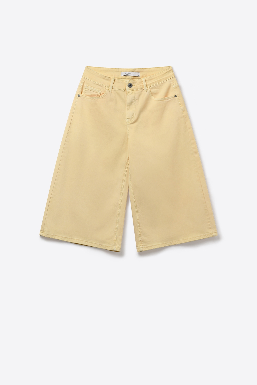 Bermudas de mezclilla el&aacute;stica en Amarillo Mantequilla