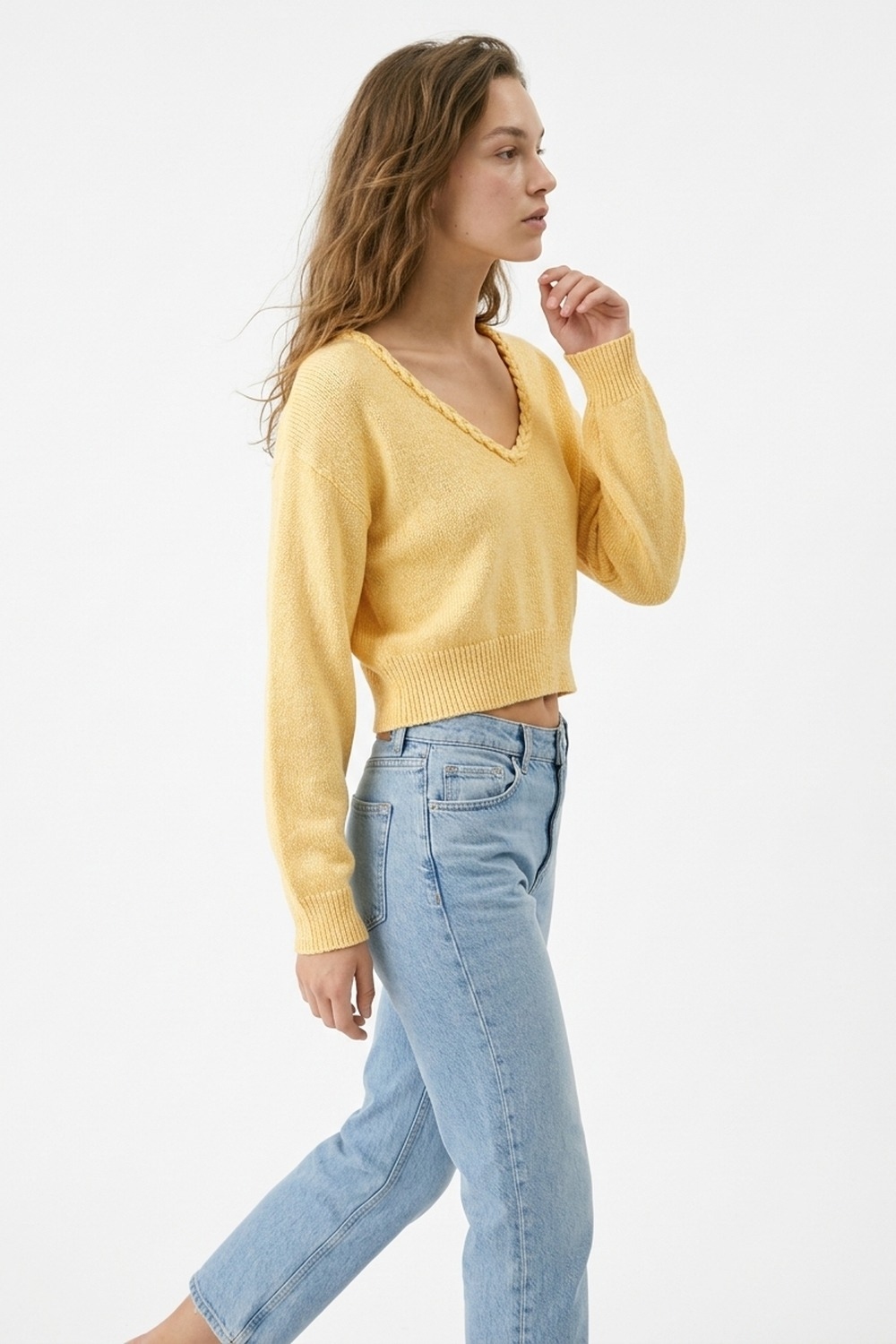 Top corto de manga larga con escote en V amarillo Top corto de manga larga con escote en V amarillo