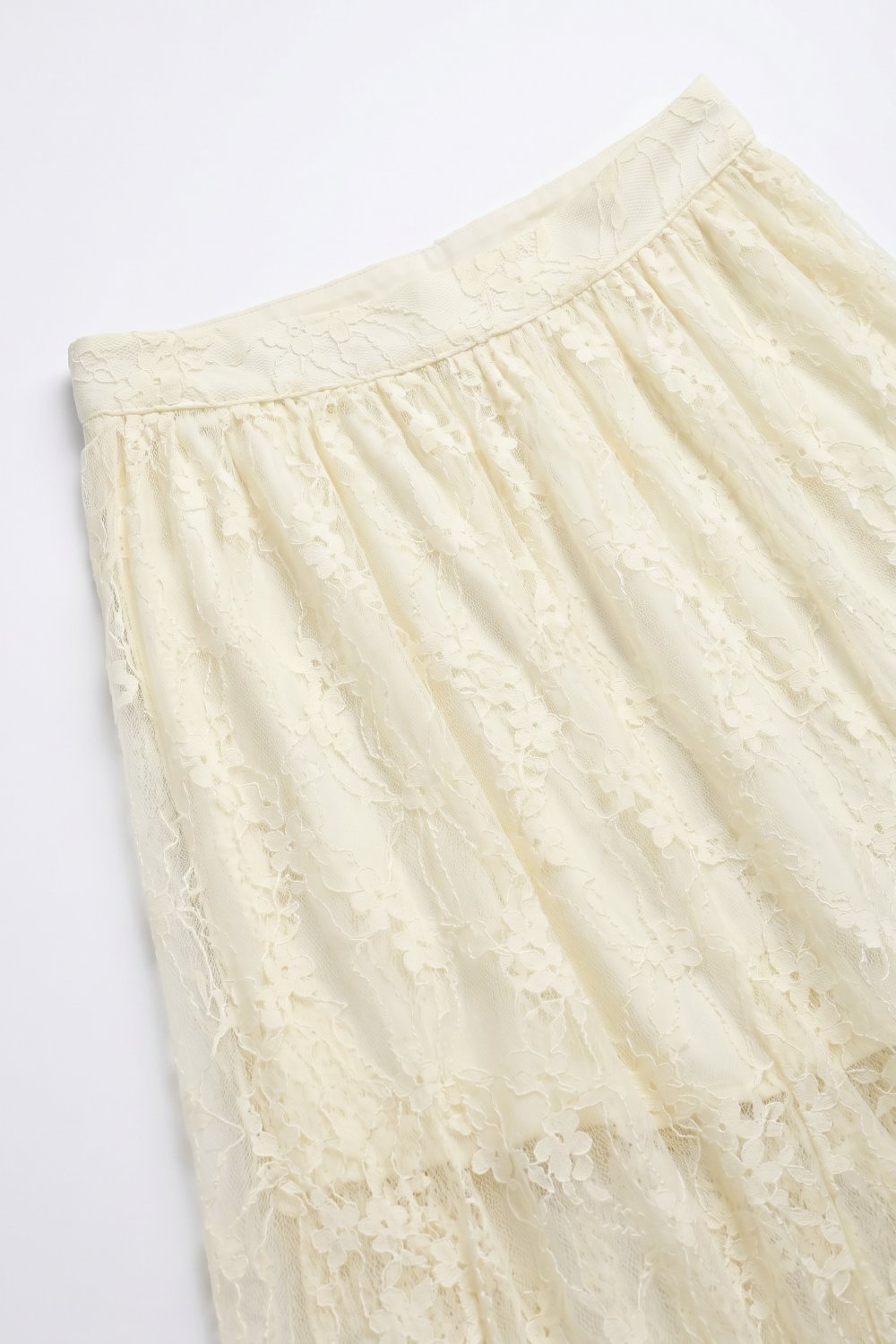 Falda larga de encaje floral color crema con cintura el&aacute;stica