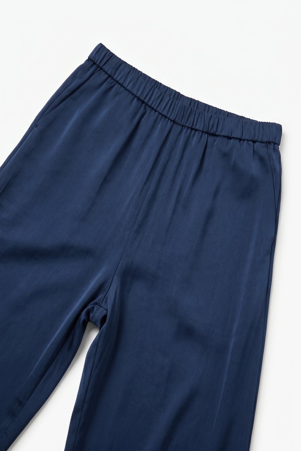 Pantalones Anchos de Sat&eacute;n Ligero de Cintura El&aacute;stica en Color Marino