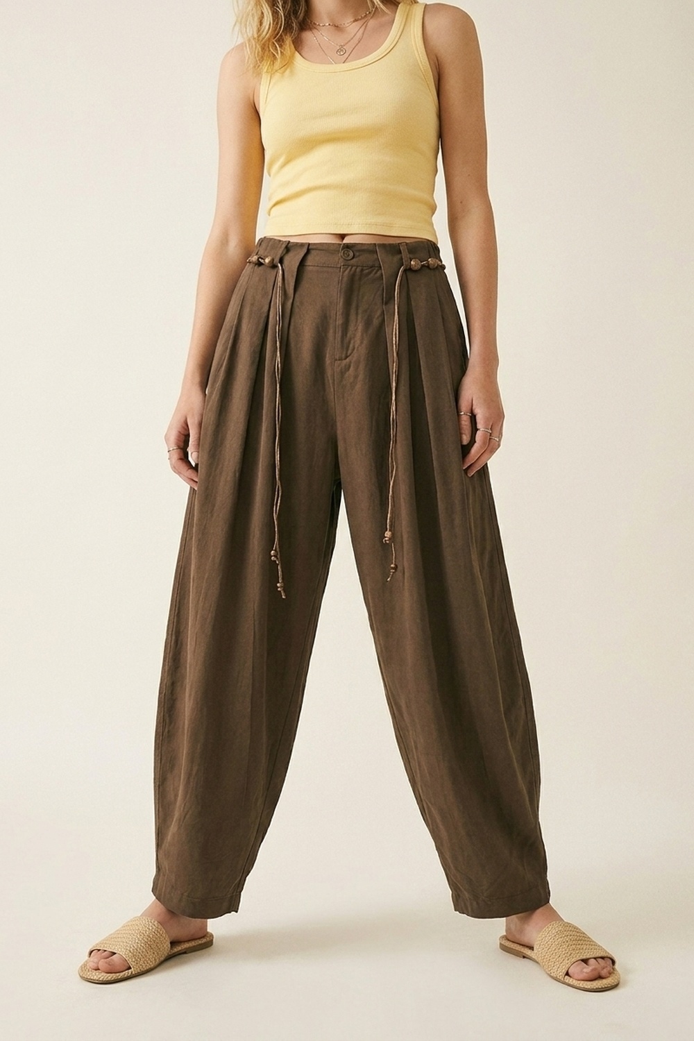 Pantalones marrones relaxed fit de pernera ancha con cordones