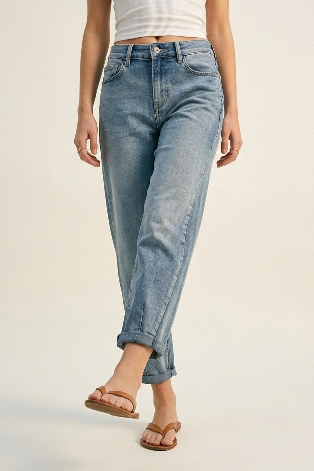 Jeans Mom-fit el&aacute;sticos con lavado vintage
