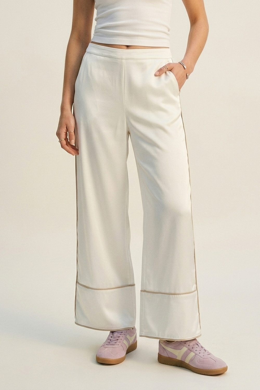 Pantal&oacute;n kimono de pata ancha en sat&eacute;n marfil