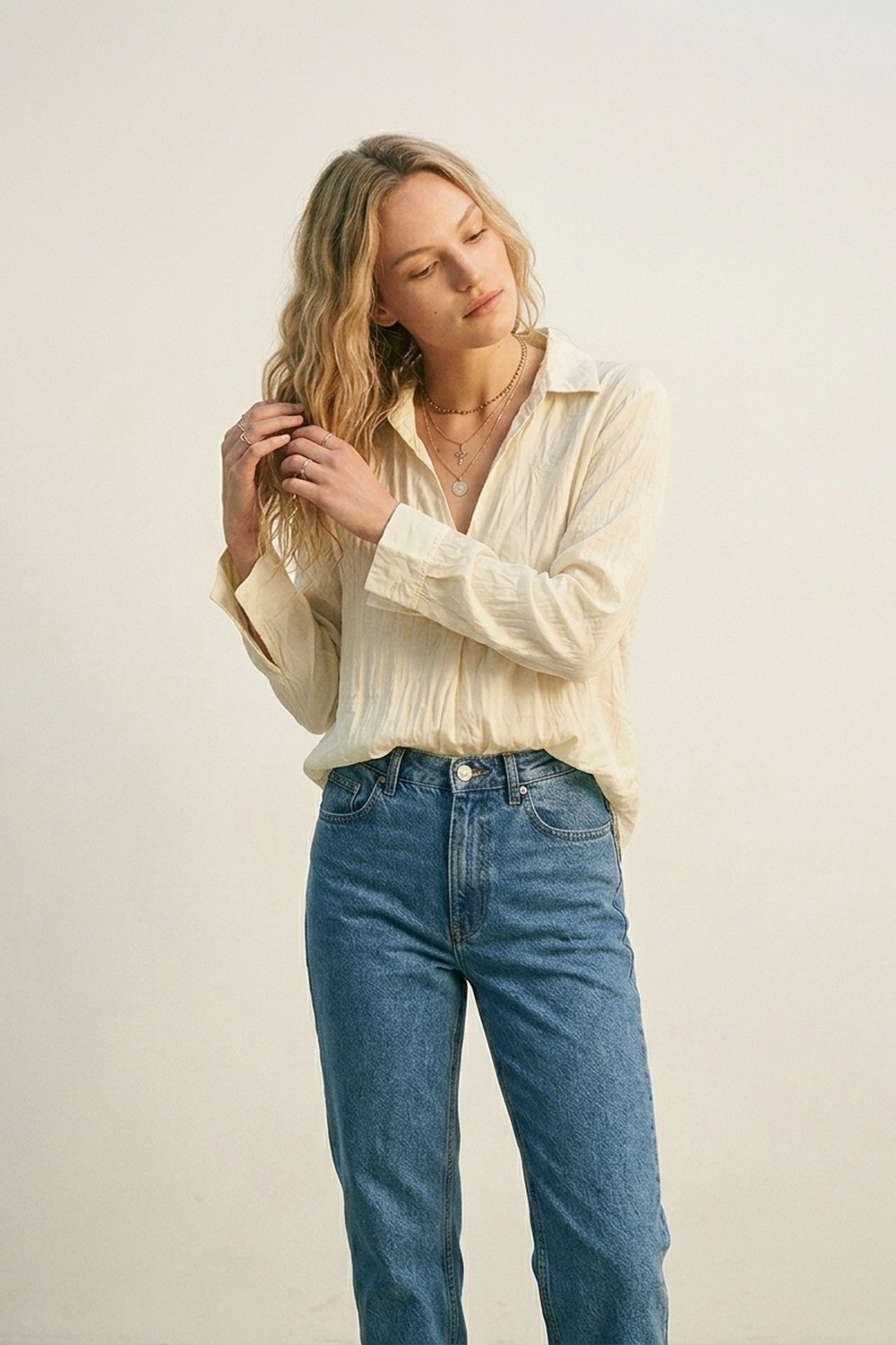 Camiseta Túnica de Ajuste Relajado en Crema con Tela Transparente Camiseta Túnica de Ajuste Relajado en Crema con Tela Transparente