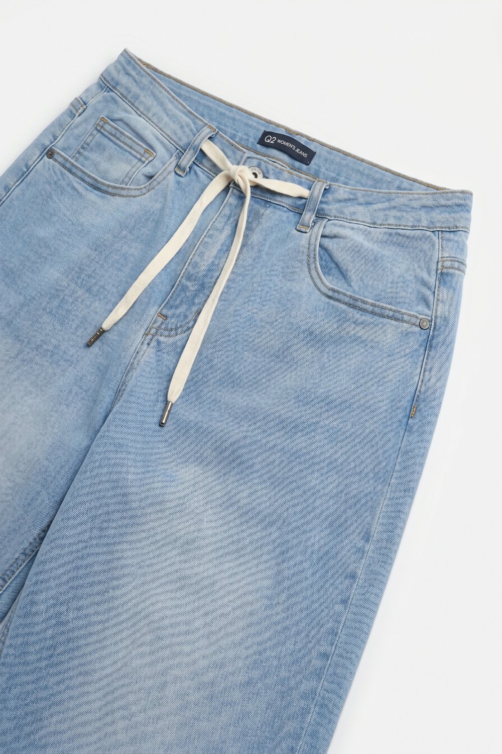 Vaqueros de pierna ancha en lavado claro con cintura ajustable con cordón Vaqueros de pierna ancha en lavado claro con cintura ajustable con cordón