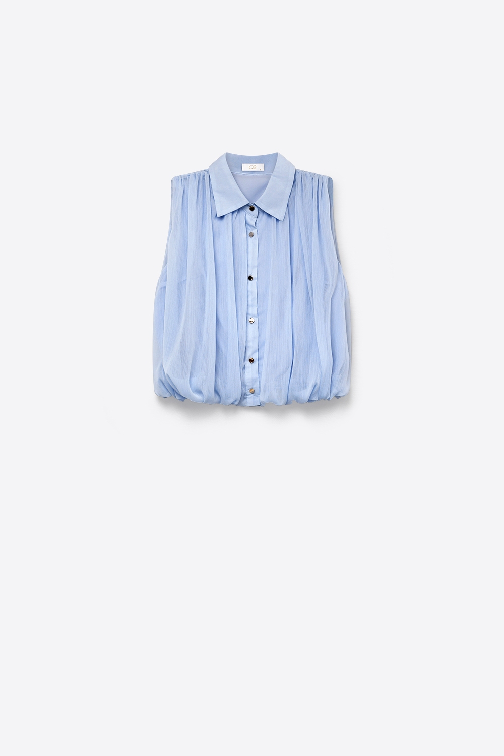 Blusa sin mangas plisada de gasa azul claro con botones en la parte delantera de corte regular