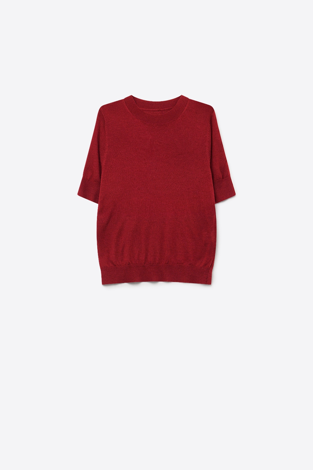 Su&eacute;ter de manga corta con cuello redondo de punto fino acanalado en mezcla de lana Merino color vino