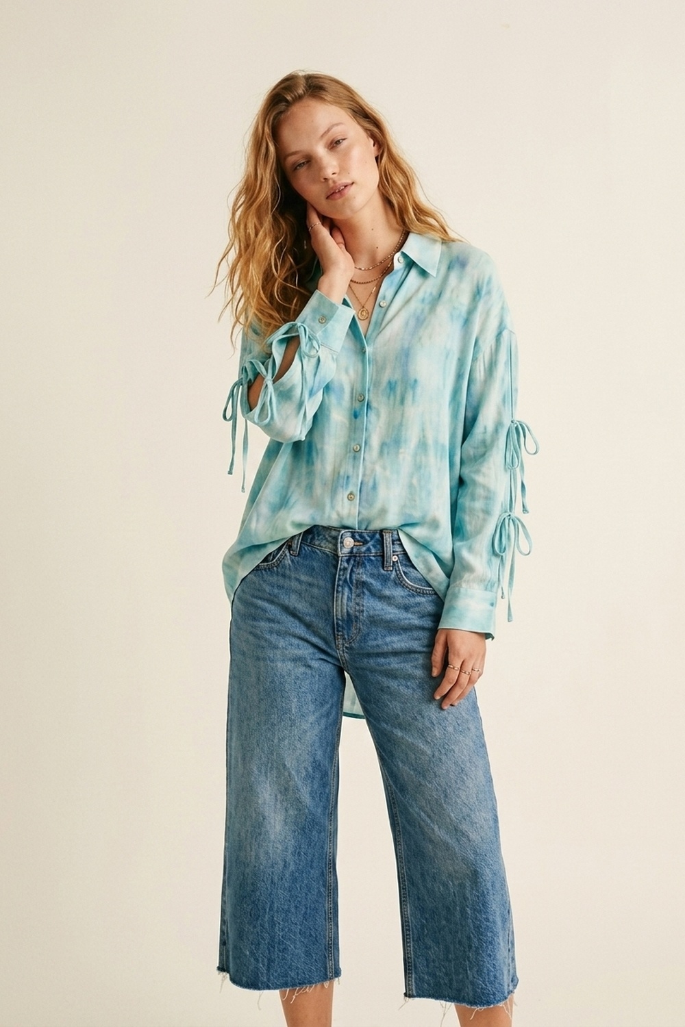 Camisa abotonada oversize estampada azul claro