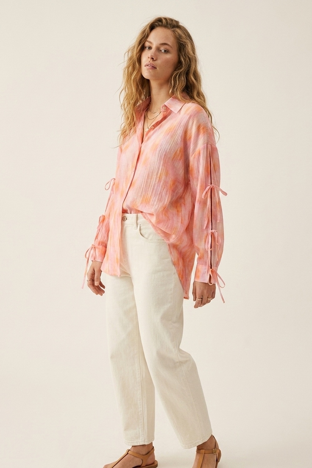 Camisa de Botones Rosa Sobredimensionada con Mangas de Lazo