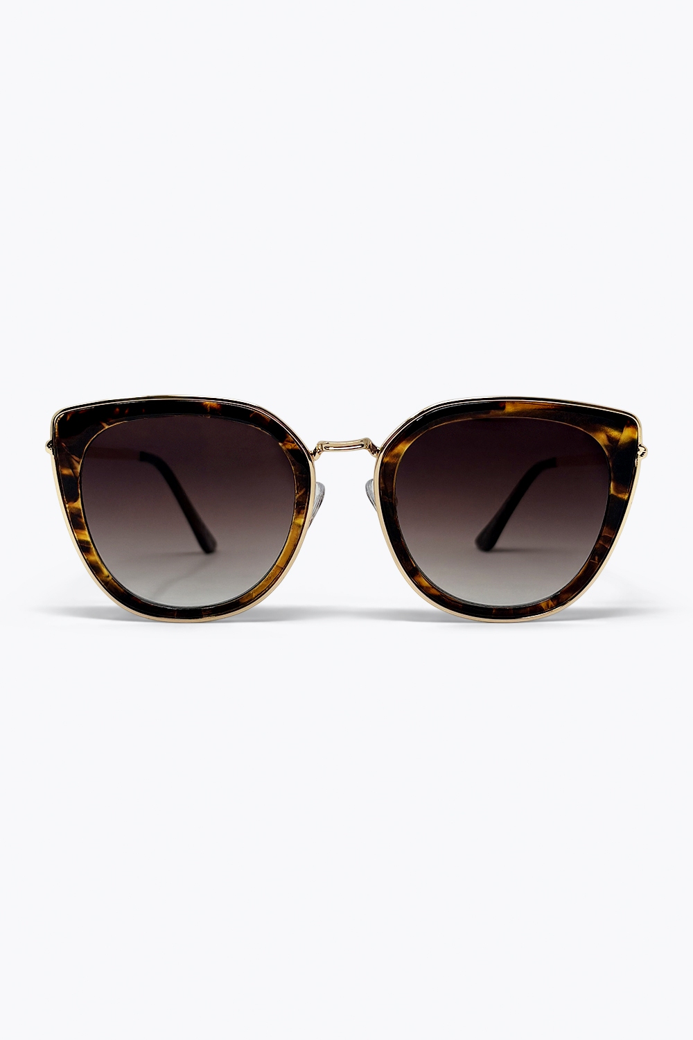 Gafas de sol marrones de ojo de gato con efecto de carey y lentes degradadas