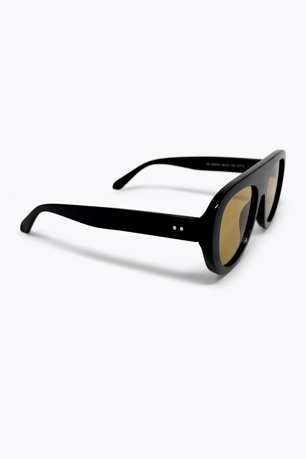 Gafas de sol negras de gran tama&ntilde;o con montura ancha y lentes marrones