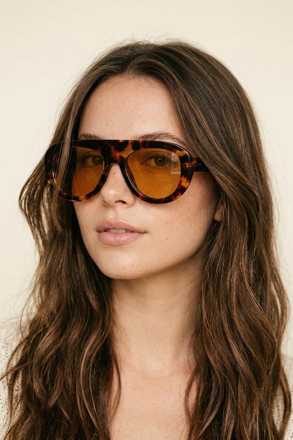 Gafas de sol rectangulares de gran tama&ntilde;o con montura de carey multicolor y lentes &aacute;mbar