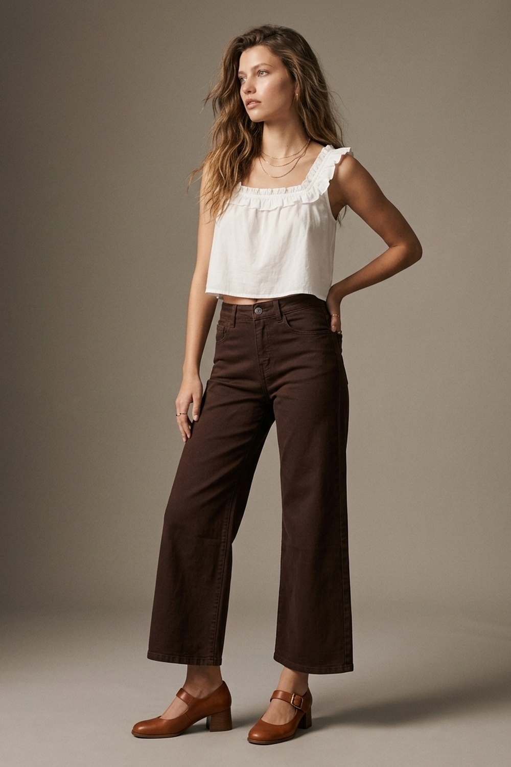 Pantalones Vaqueros de Pierna Ancha y Recortados en Marrón Chocolate Pantalones Vaqueros de Pierna Ancha y Recortados en Marrón Chocolate