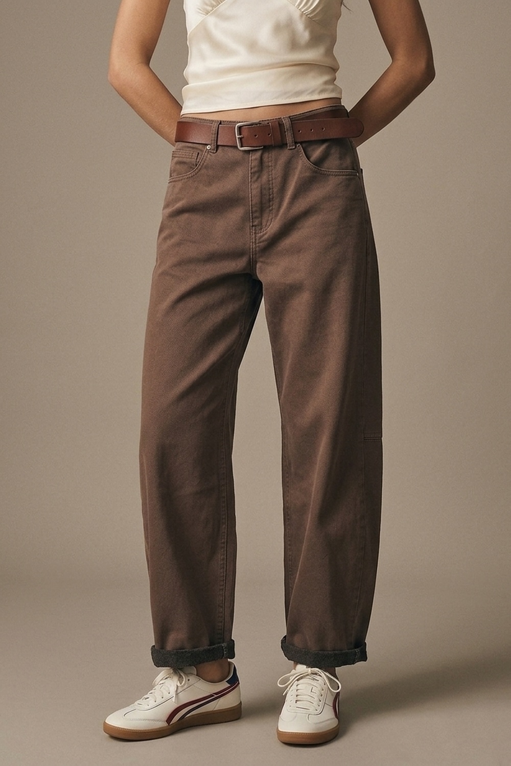 Pantalones de Corte Recto de Pierna Tipo Barril en color fango