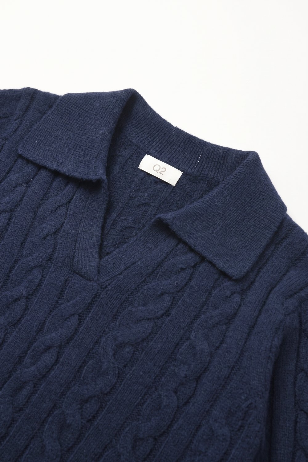 Suéter de Punto Trenzado y Esponjoso Azul Marino con Cuello Polo en V Suéter de Punto Trenzado y Esponjoso Azul Marino con Cuello Polo en V
